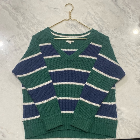 American Eagle Outfitters Sweaters - American Eagle Sweater